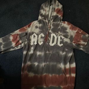 AC/DC hoodie it’s thin and not to heavy, size small (34/36)